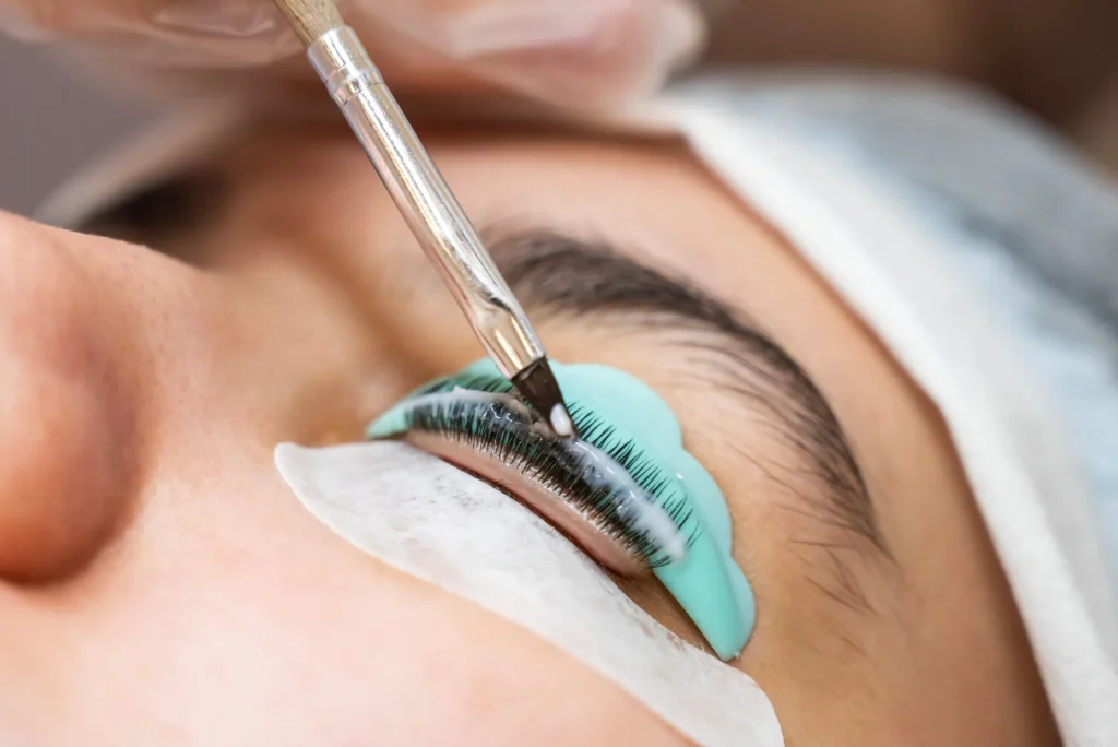 Eyelash Lamination and Lash Lift in Dubai