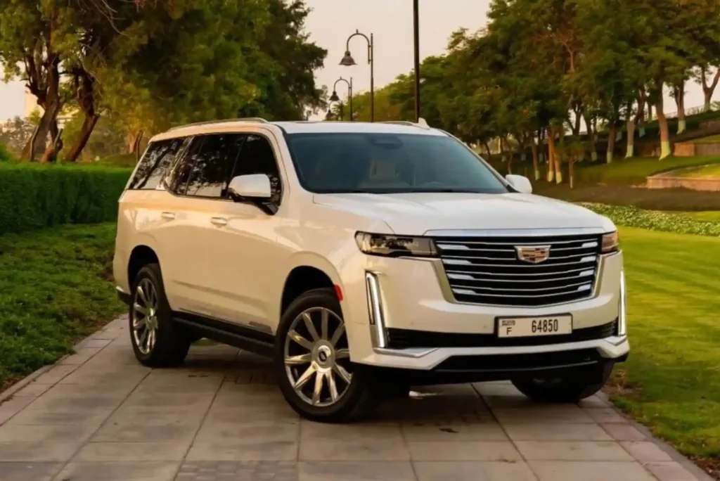 Choose Premium SUVs for Dubai Corporate Travel